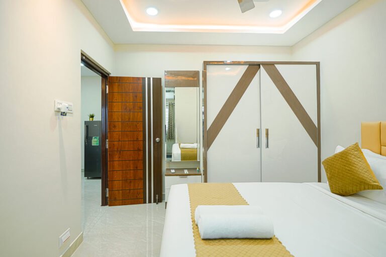 2BHK 10