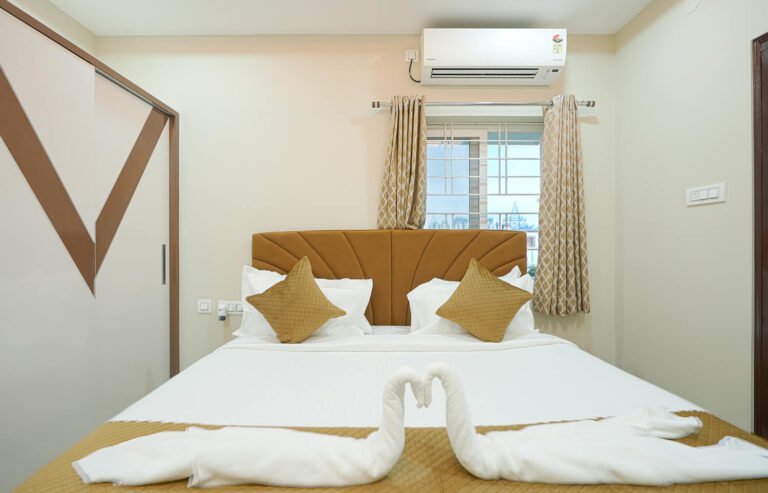 2BHK 12